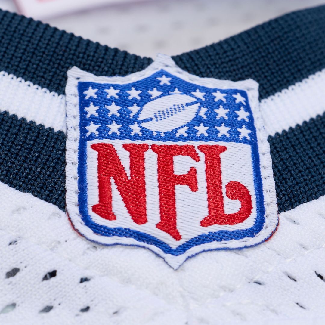 San Francisco 49ers Unisex Joe Montana Mitchell & Ness x Levi's White Legacy Jersey