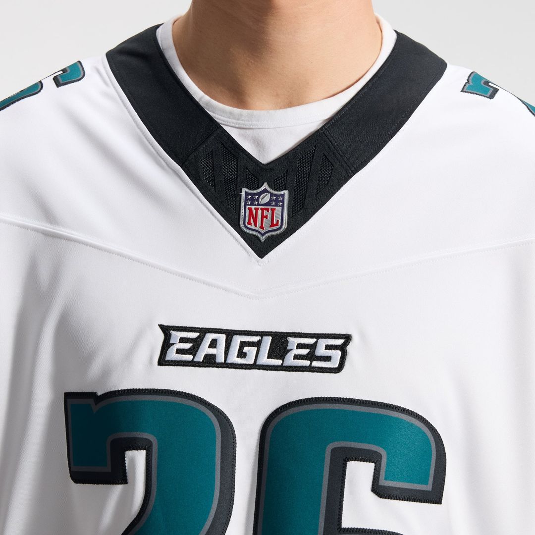 Philadelphia Eagles Saquon Barkley White Vapor F.U.S.E. Stitched Limited Jersey